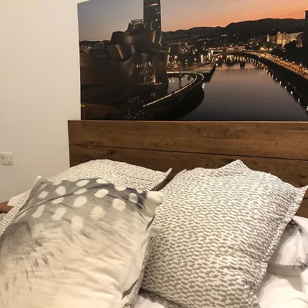 Lägenhet 110 M2 In Abando Close To Guggenheim With Parking Bilbao