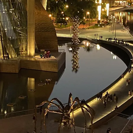 Lägenhet 110 M2 In Abando Close To Guggenheim With Parking Bilbao