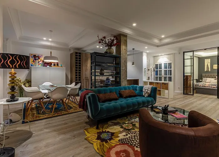 110 M2 In Abando Close To Guggenheim With Parking Appartement