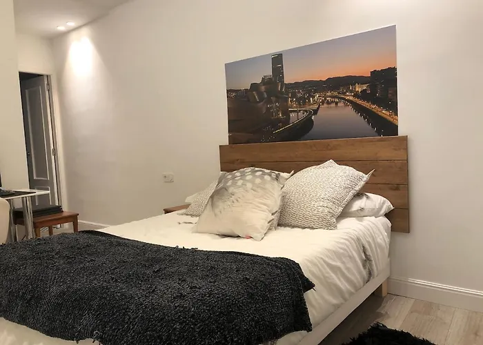 Appartement 110 M2 In Abando Close To Guggenheim With Parking Bilbao