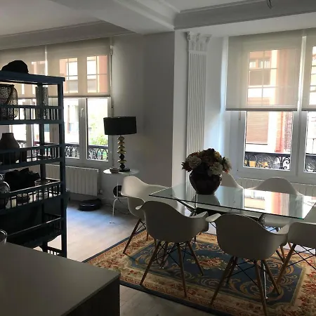 110 M2 In Abando Close To Guggenheim With Parking ビルバオ