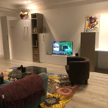 Appartement 110 M2 In Abando Close To Guggenheim With Parking
