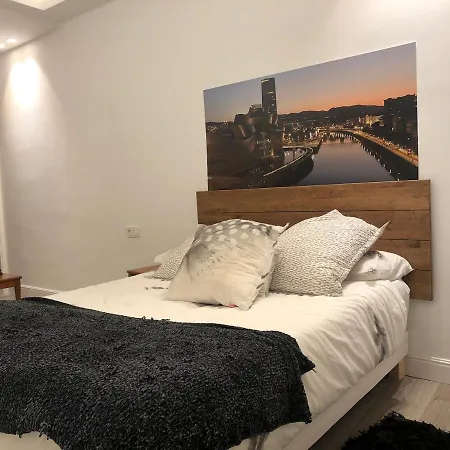 アパート 110 M2 In Abando Close To Guggenheim With Parking ビルバオ