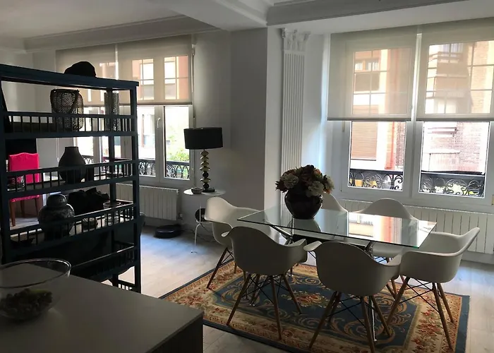 110 M2 In Abando Close To Guggenheim With Parking Bilbau