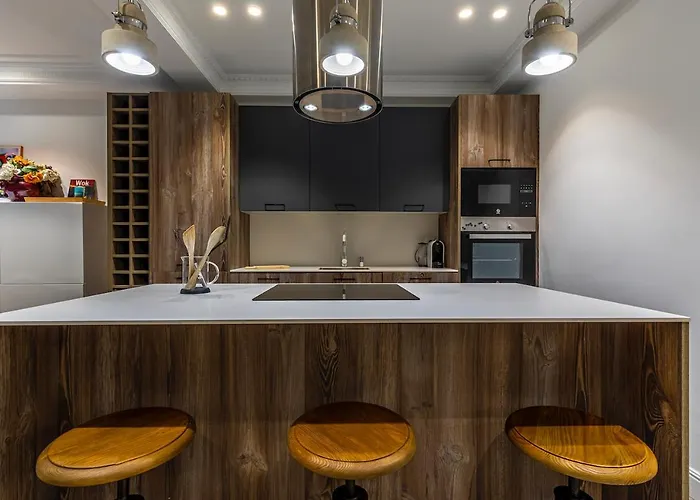 110 M2 In Abando Close To Guggenheim With Parking