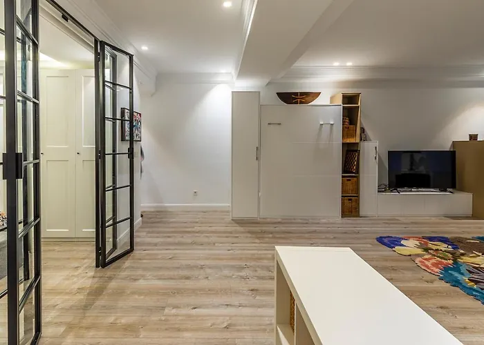 110 M2 In Abando Close To Guggenheim With Parking *